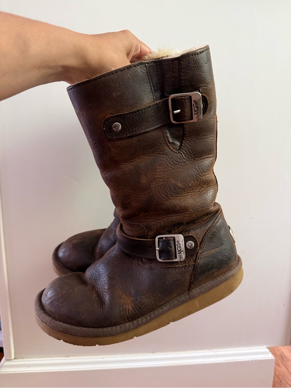 Ugg Australia Boots 5678 Brown Leather Womens Us Size 8 Shearling Lined Strapped